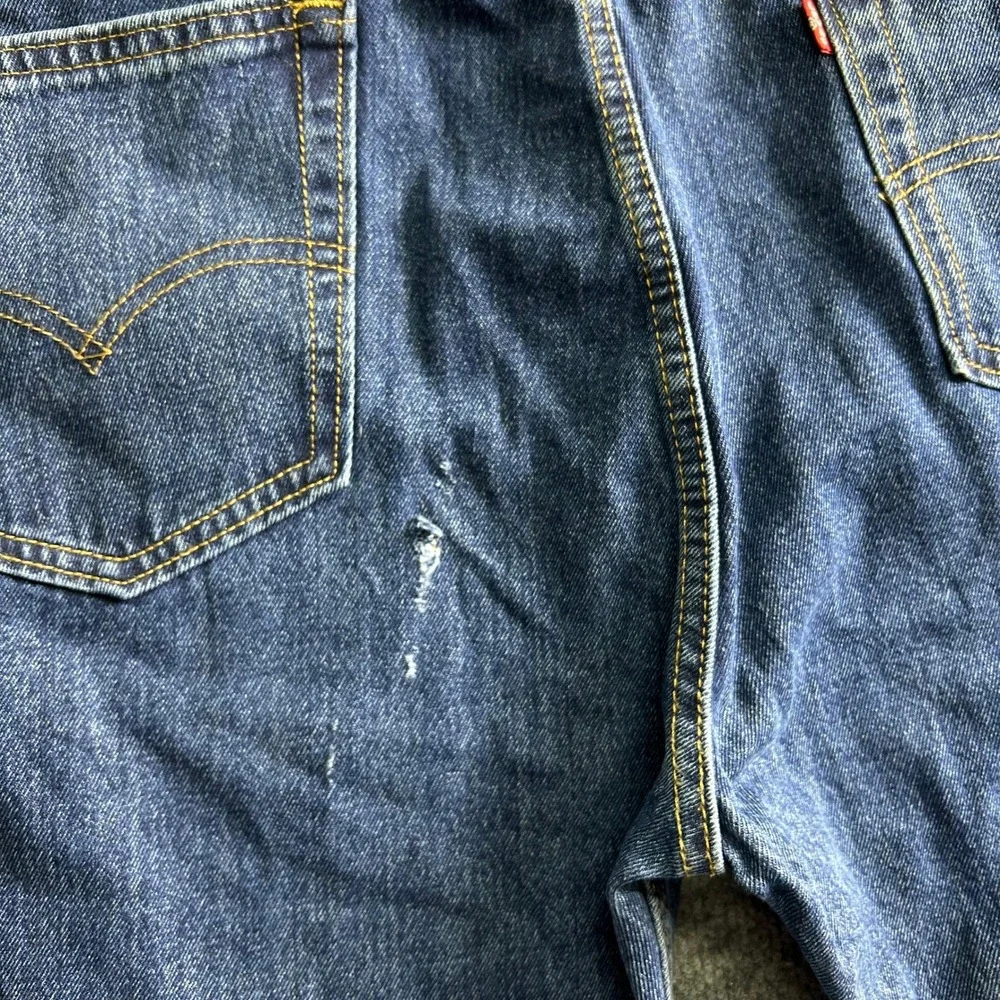 Levi's Jeans Mens Size 40x30 Blue 505 Regular Fit Straight Leg Denim Casual